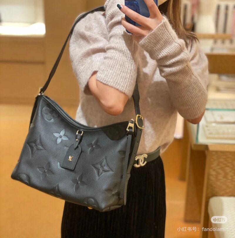 01b44870ad.jpg Carryall cowhide