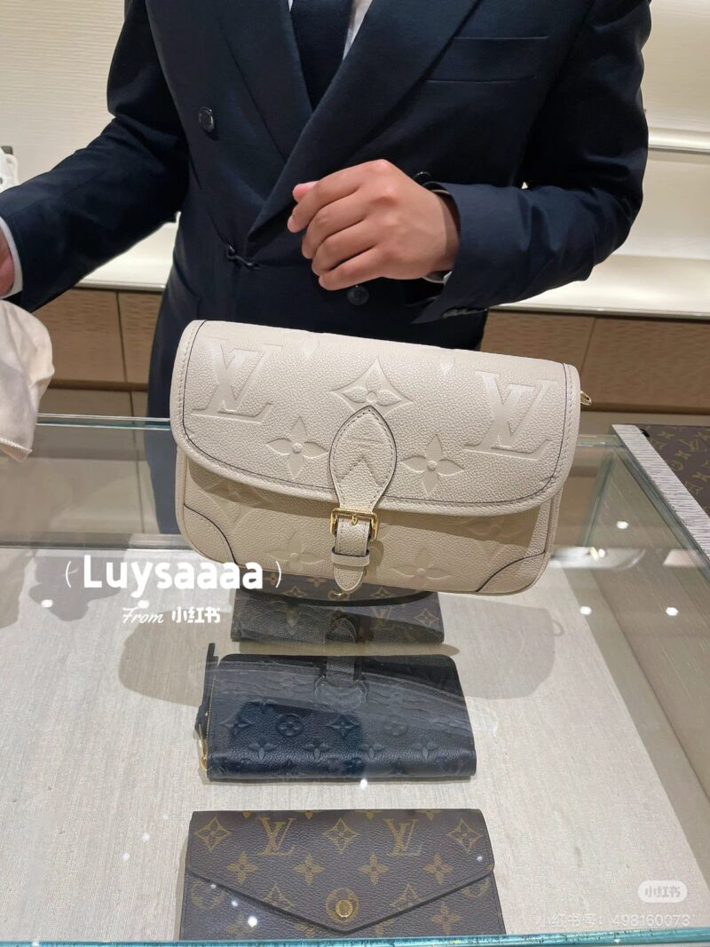 Falling in love with LV full leather magic stick in one second