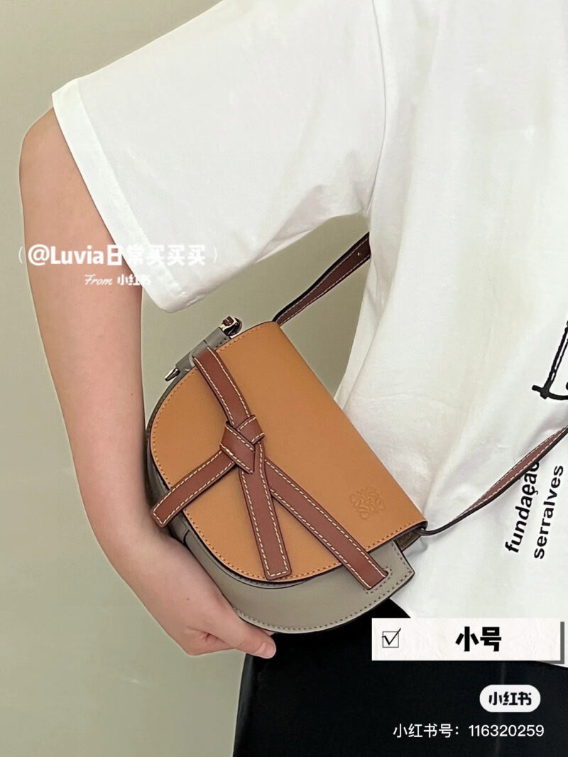 0301533741.jpg Deep caramel! Light caramel! The color is very high-end!