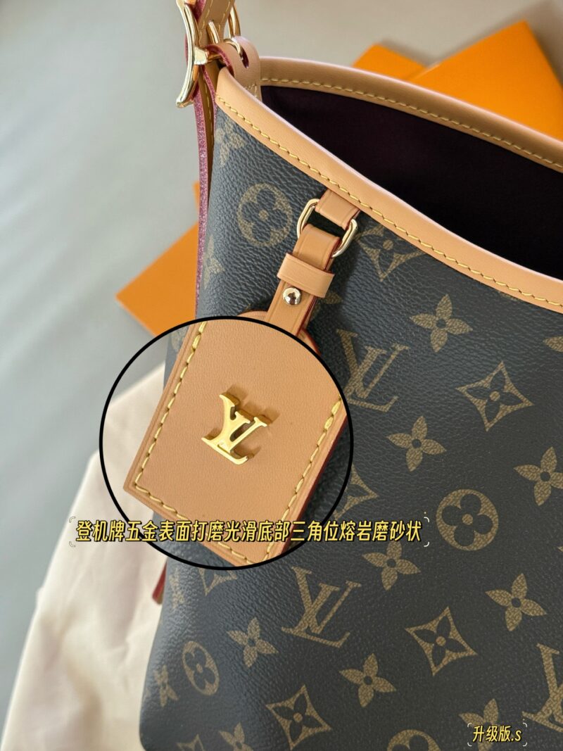 030e1329eb.jpg 245 Pack (Upgraded Version)
Size: 30 * 20cm (small)
CarryAll, the strongest member of the L family,
Cute and casual are all okay, haha
Carryall is really strong!
Comes with a storage wallet,
The cost-effectiveness is unparalleled online now
Search fo...