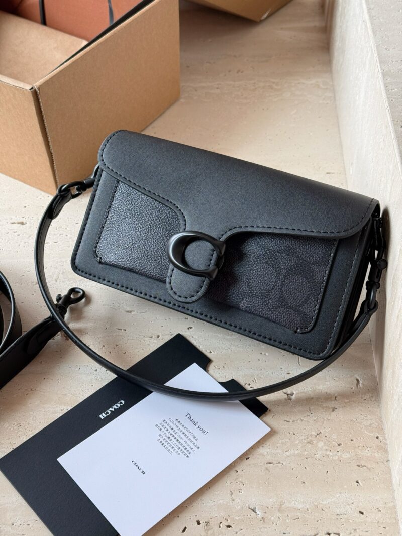 0398866823.jpg 250 boxes
size:20*11cm
C Home | Tabby20 Exquisite and Compact
Handheld crossbody can be freely matched and versatile!
Today's Spades Series Tabby20~