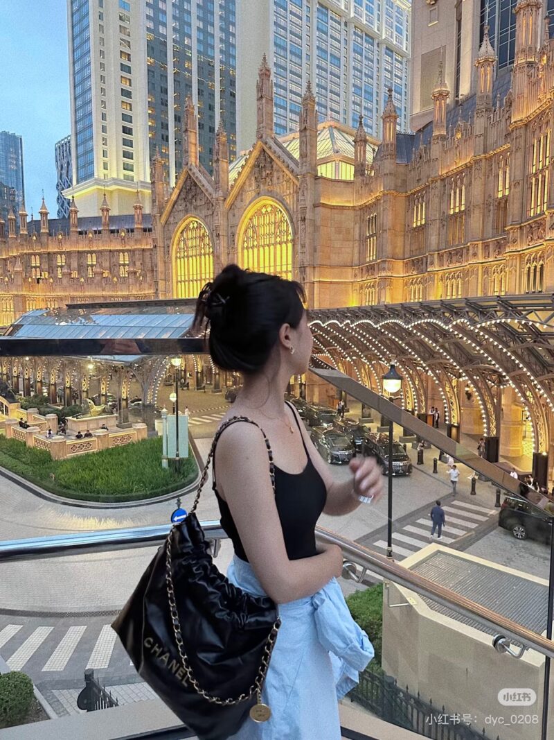 03c240bef9.jpg Chanel garbage bag is one of the must-have items for Grandma Xiang