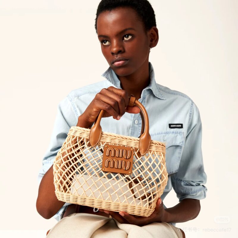 04366a2e4e.jpg Cute and sophisticated!