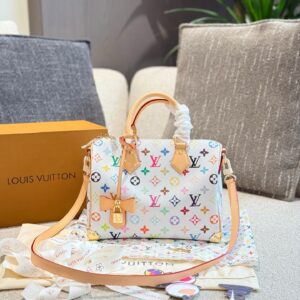Color card ??
LV S-Lock Messenger Vintage Postman Bag Handbag Shoulder Bag Crossbody Bag