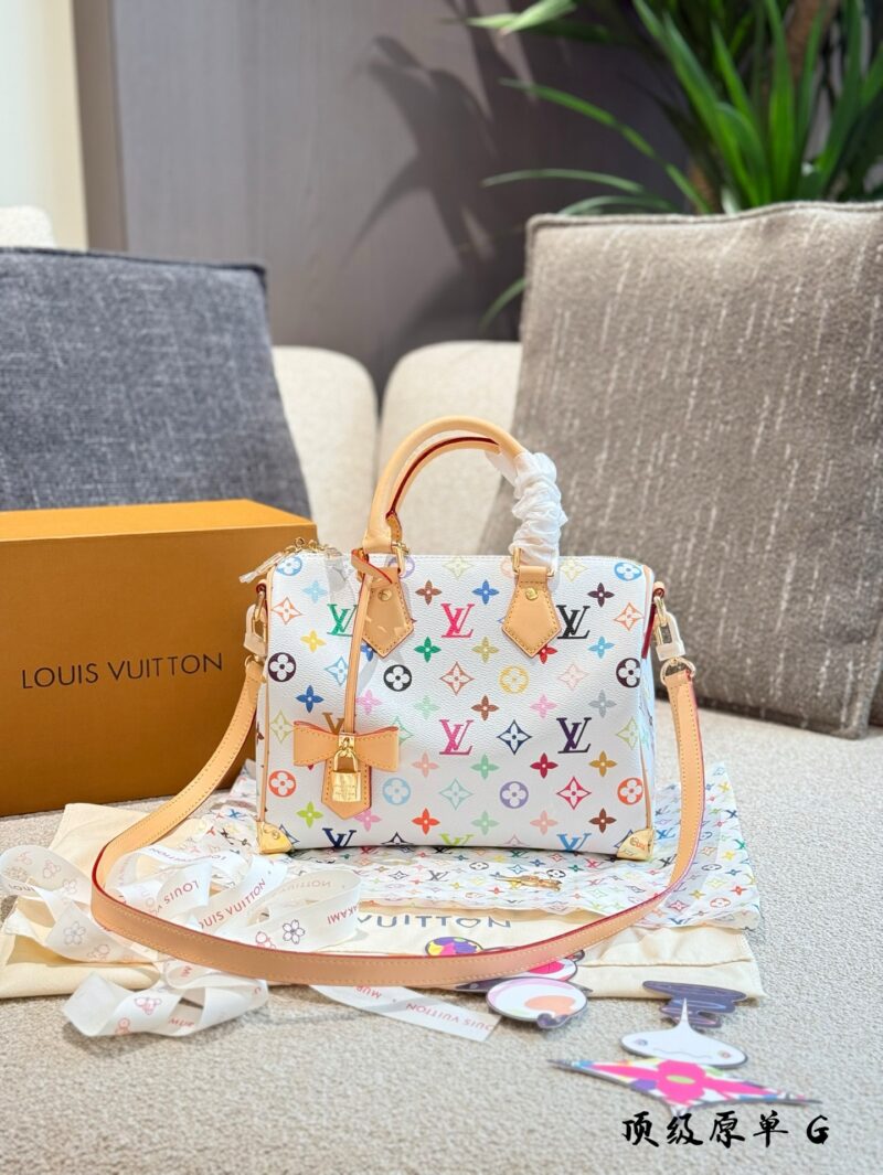 Color changing cowhide p310
LV x Takashi Murakami co stars are amazing, hands-on collection day
The recent collaboration between LV and Takashi Murakami has caused a huge sensation since its release. The representative "Multicolor" in this series is ...