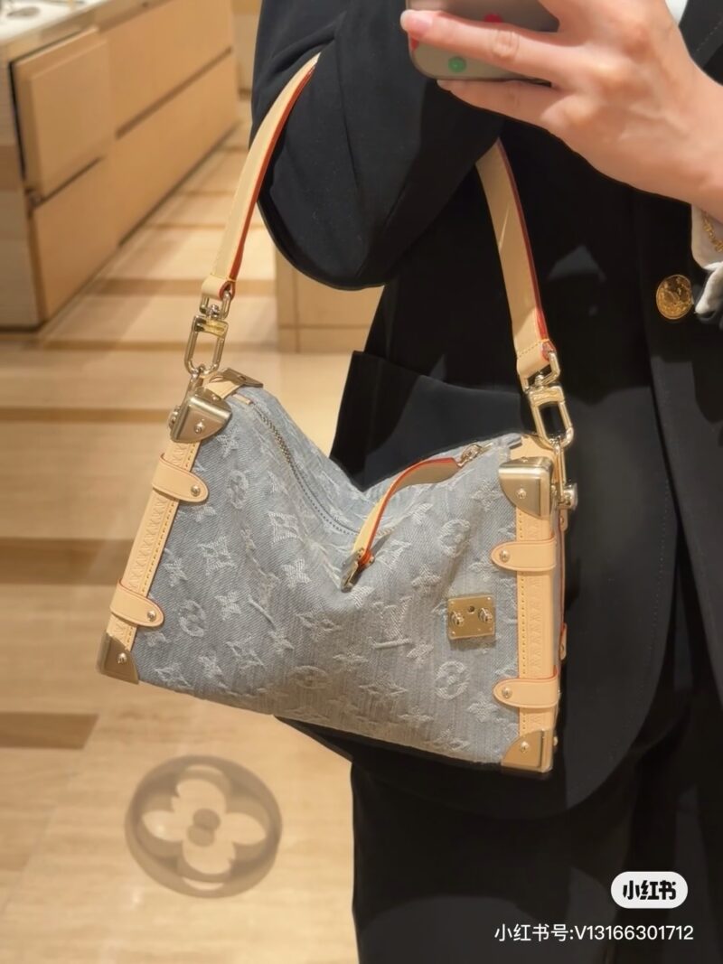 Box denim