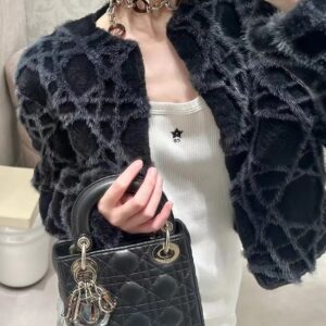 Can be used as a necklace or a belt
The new Lady Chain Point 8 can also be played like this
How to set up a versatile chain for Wang Chang with matching shoulder straps, creating a stylish and explosive look#