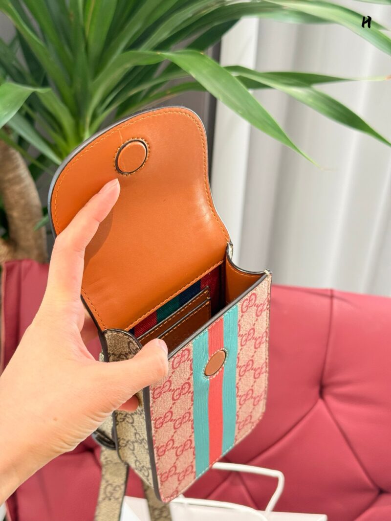 Gucci phone bag complete set packaging 10 × 19