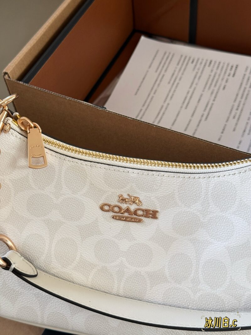 080b10d975.jpg 225 box upgrade version
size:24*13*7cm
C Home Teri Underarm Bag Hardware Upgraded Again
Underarm bag design ceiling!
Equipped with 2 shoulder straps,
Both shoulder and crossbody are acceptable!
level of appearance
Search Coach Coach Underarm Bag