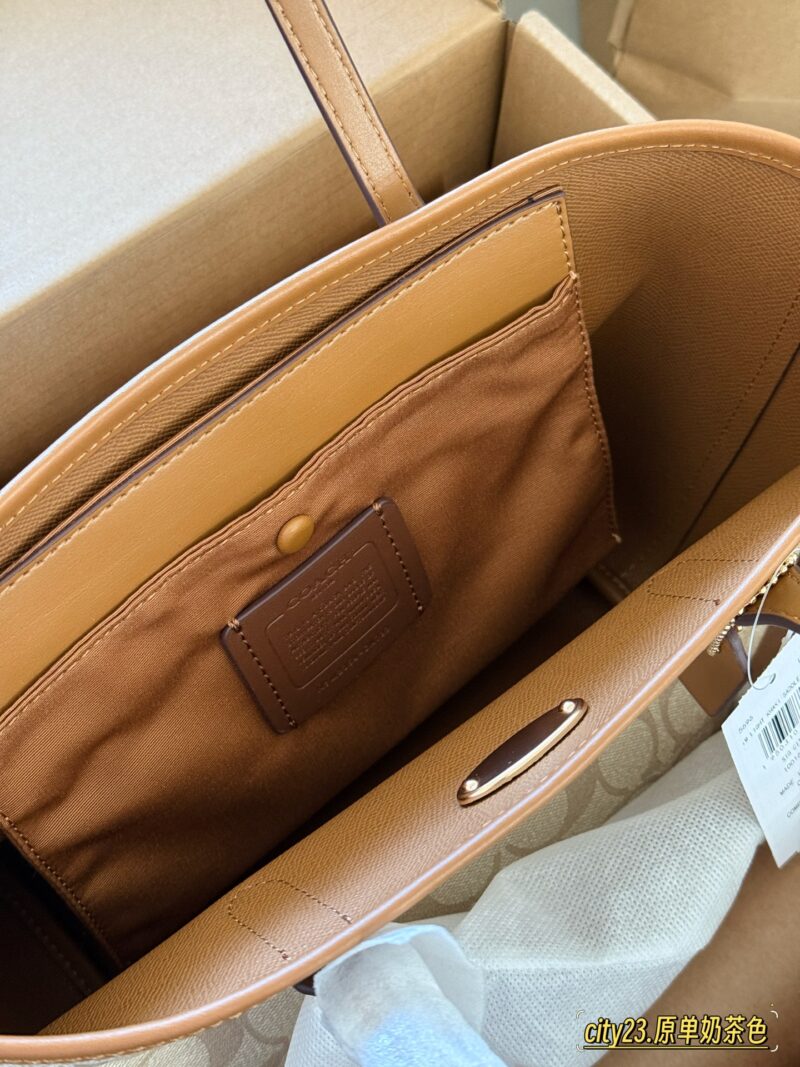 086bcefb38.jpg 210 replica edition box
size:22*20cm
Super lightweight ??
C's new mini tote
City23 is such a friendly size!!!
Sisters who thought the tote was too big
Now a new size has been released!!!
Original order quality/genuine fragrance warning ??