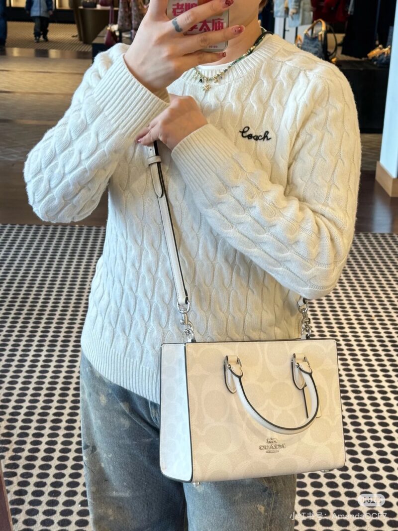 Coach Glacier White Jungle Package