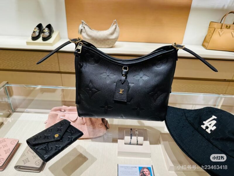 09f2e9707e.jpg Carryall cowhide
