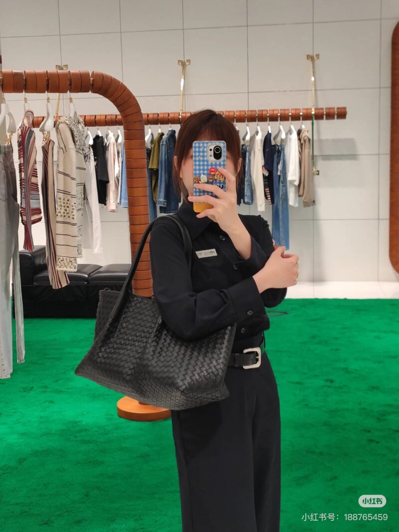 0dd92e5019.jpg BV 2-in-1 shopping bag