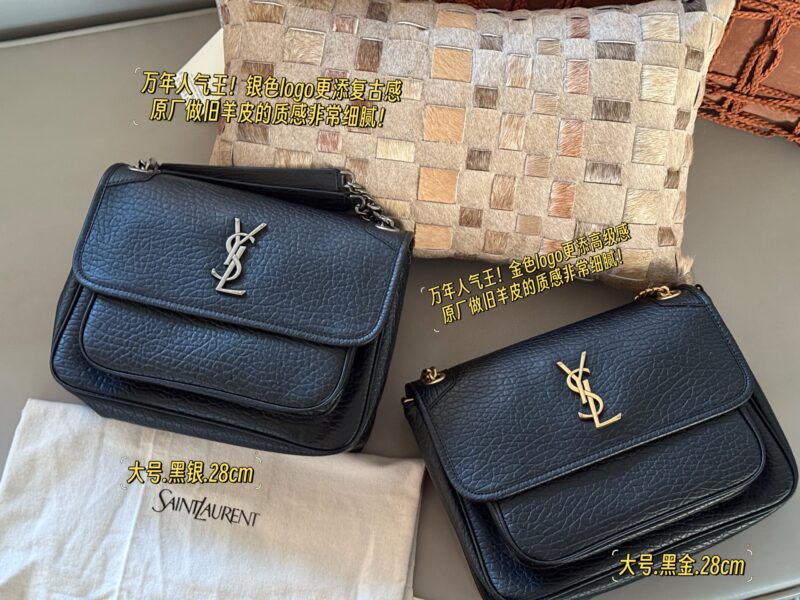 0f9a365898.jpg 230 240 without box
Size: 22 * 18cm (small)
28 * 22cm (large)
The long-awaited
The magic stick Nikki has finally reached a new size
High order version Nikki
YSL Nikki leather material has a soft and sticky texture ??
Highly recommend Niki from ou...