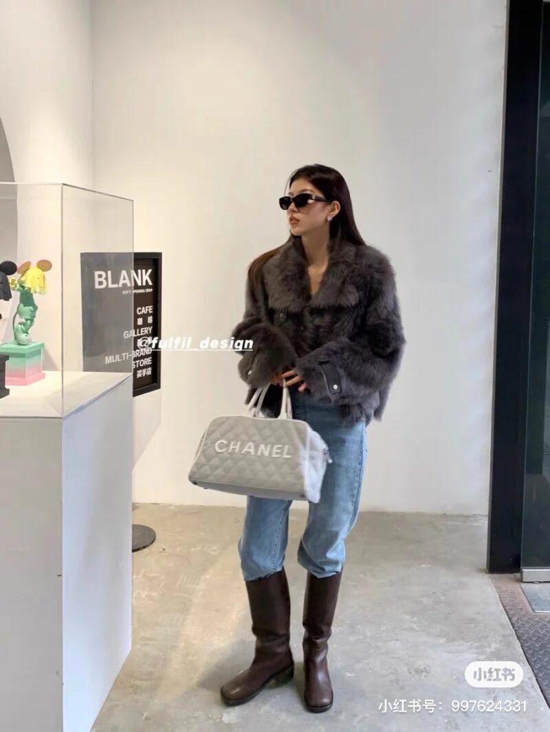 107cd6c985.jpg Chanel bowling bag