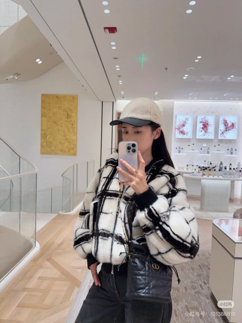 134b65346d.jpg Dior sheepskin small lucky bag