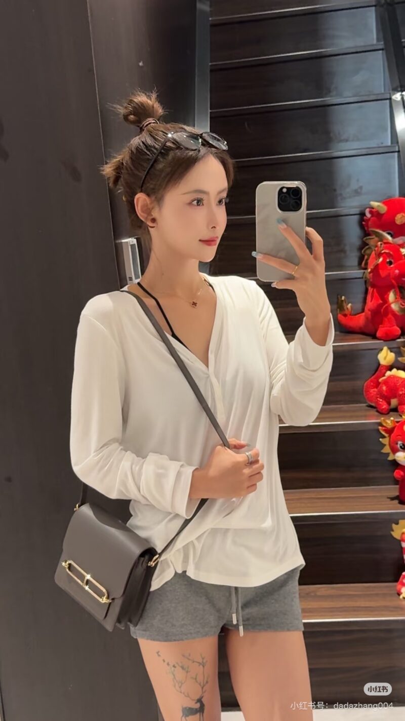 Classic pig nose crossbody bag