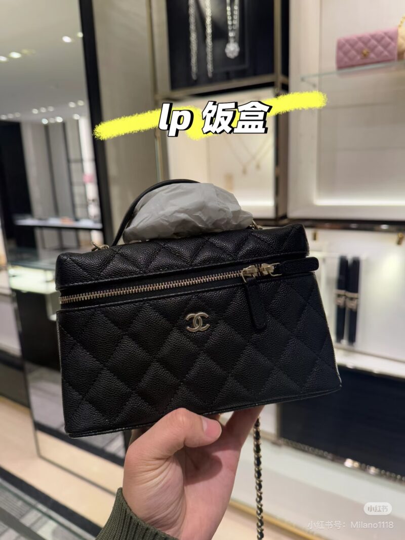 15bb93f6cd.jpg Chanel LP Makeup Bag Bento Bag