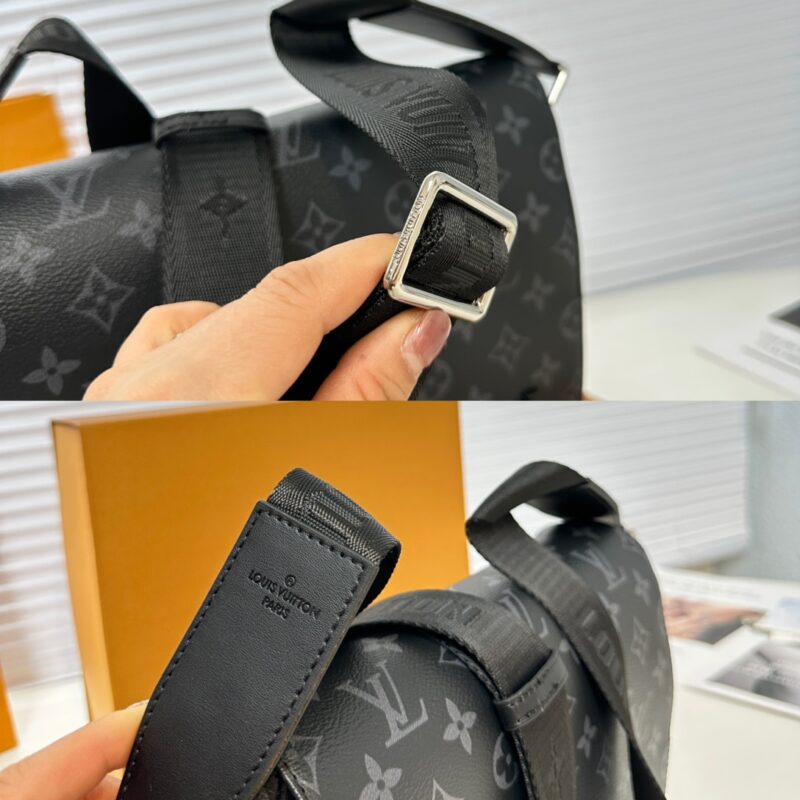 Comes with premium gift box (top of the line original order) M 46255 black flower
This District small mailman bag is more square and compact than the previous version, reinforced with Damier Graphite coated canvas for classic contours and delicate pr...