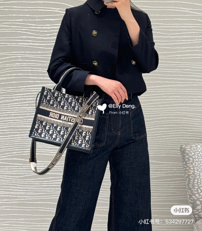 179fd89e6f.jpg Dior small tote new shoulder strap