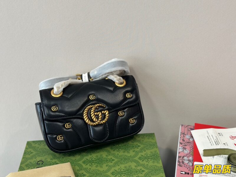 Complete packaging
Gucci's recent good-looking bags
Whether it's the sparkling diamond button 1955 or the new Marmont like puff cream, they are both the best choices for winter