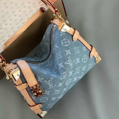 270 box upgrade version y
size：23*16cm
Ljia 25trunk Rocket New Bag
Sidetrunk washed denim!!
This season's sailing series is all great!
√ Cowboy blue is gentle and versatile
Super Western style upupupup
Search Lv Soft Box (Box)