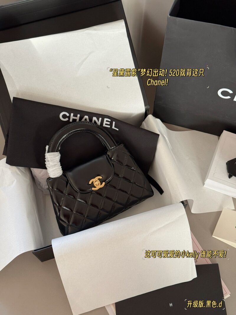1c2e30f5aa.jpg 195 box
size:20*12cm
Xiaoxiang's 23k Kelly
The most beautiful 23k, the oil wax skin looks so good! I have the impulse to immediately drop the sa!
520 carry this Chanel!
Cowhide quality