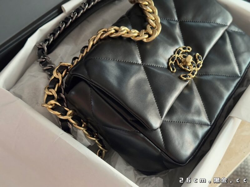 Complete packaging
size：20*15cm
26×16cm
30*20cm
Xiaoxiang's house 19 bags
Sweet and girlish, it's hard to resist!!!
Achieve optimal cost-effectiveness
Leather material upgraded again
High quality texture
