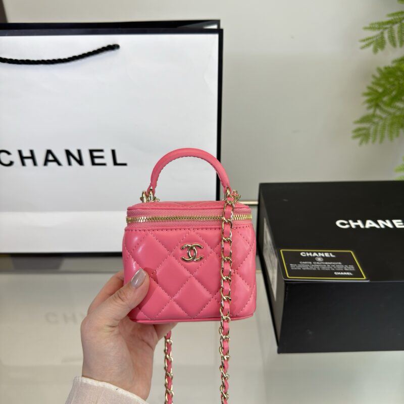 Chanel portable box ??