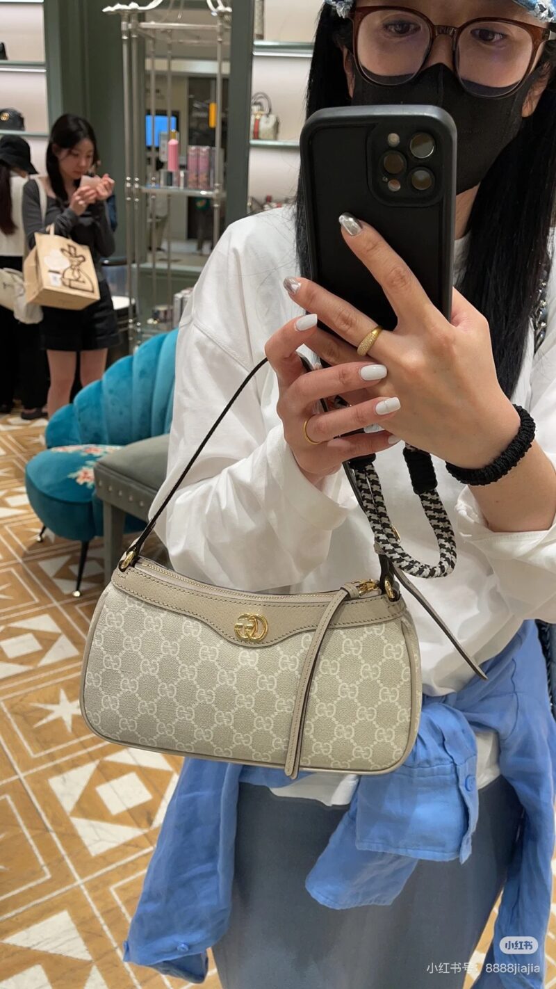 Gucci Oat Mahjong Bun