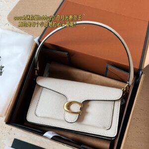 250 boxes
size：20*11cm
C Home | Tabby20 Exquisite and Compact
Handheld crossbody can be freely matched and versatile!
The mini version tabby20 ° White Moonlight Out of Stock King is really the love of every little girl!