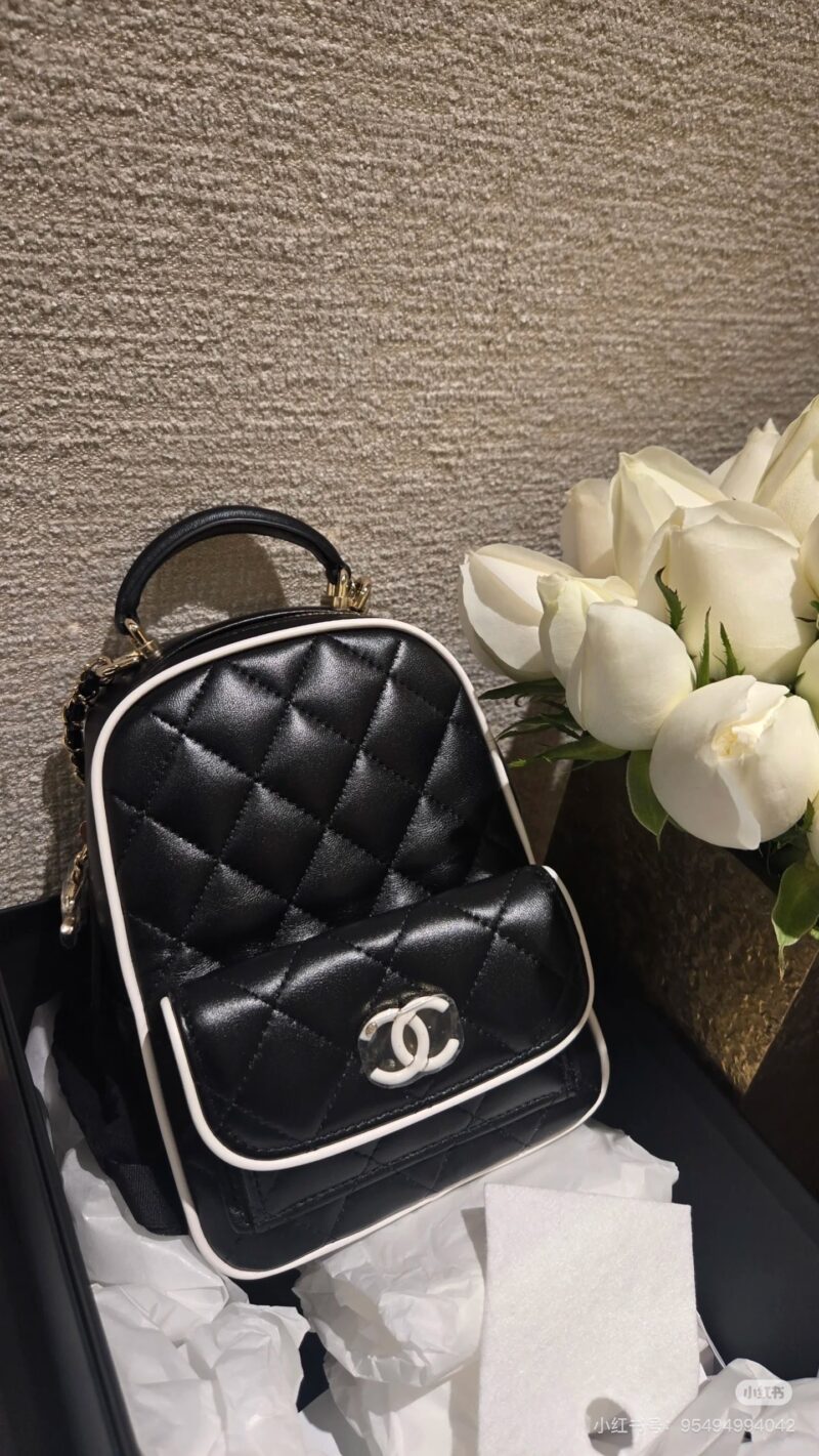 Chanel Panda colored Shoulders