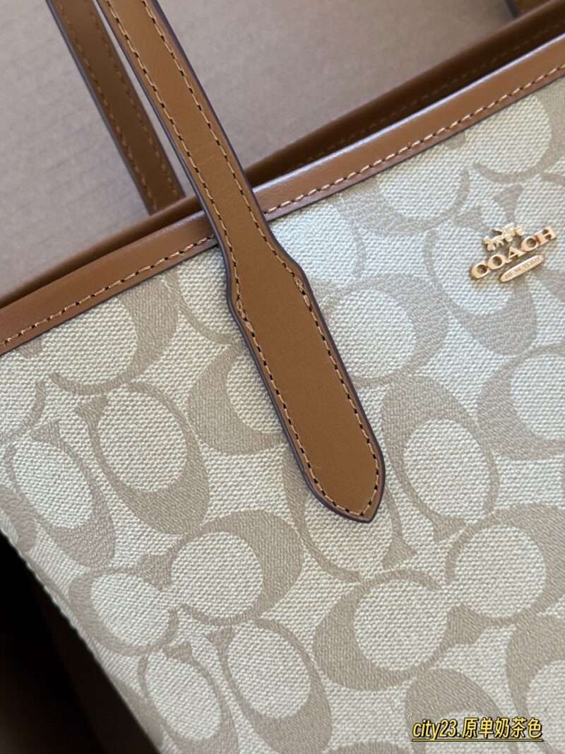 24363e836d.jpg 210 replica edition box
size:22*20cm
Super lightweight ??
C's new mini tote
City23 is such a friendly size!!!
Sisters who thought the tote was too big
Now a new size has been released!!!
Original order quality/genuine fragrance warning ??