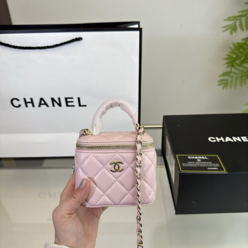 Chanel portable box ??