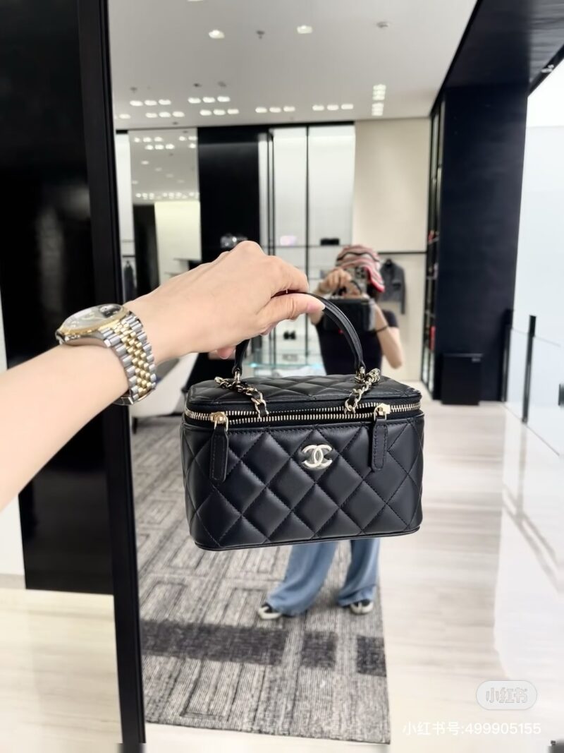 25ba7e34e3.jpg Chanel Box Bag