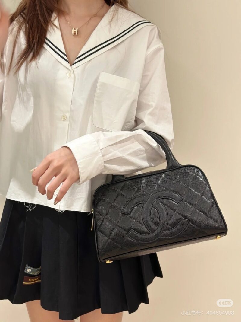 26d5e3b6a1.jpg Chanel Bowling