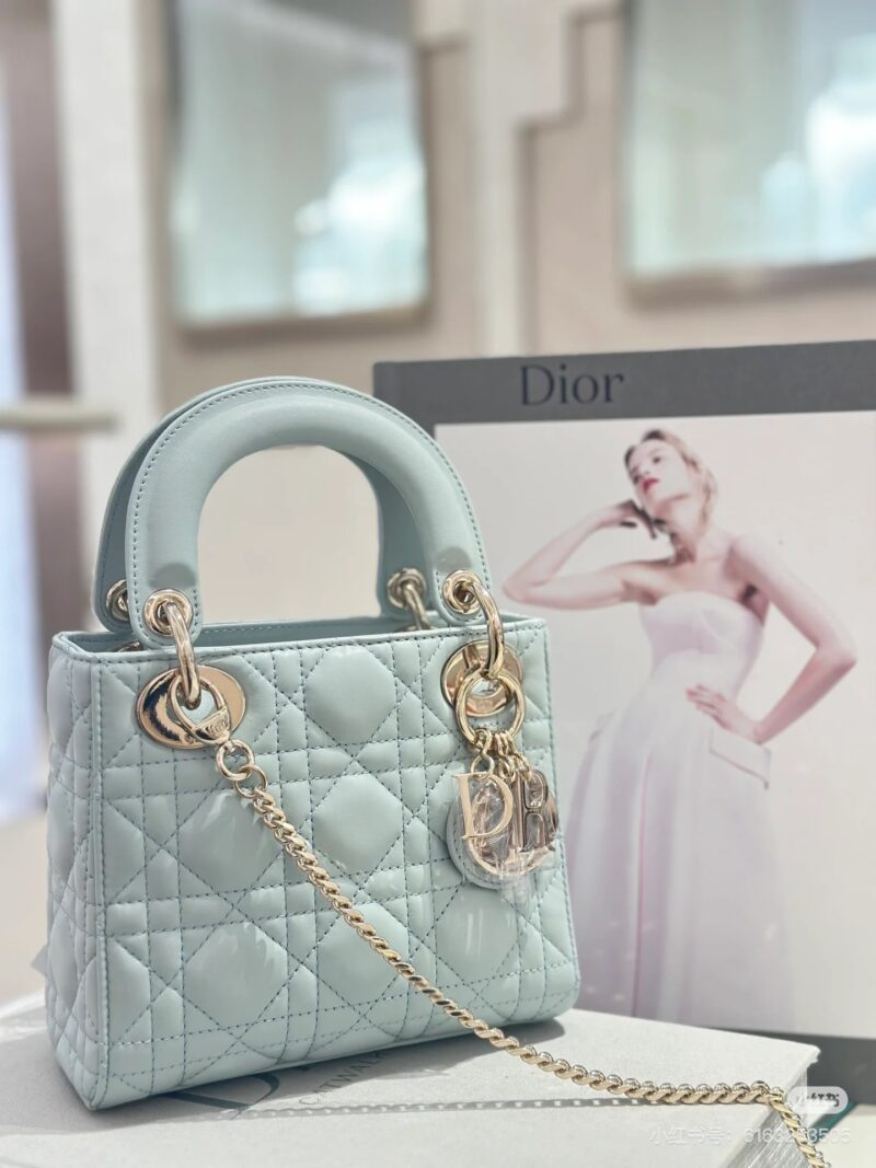 26e6c95a66.jpg Dior 3 Queen Bag