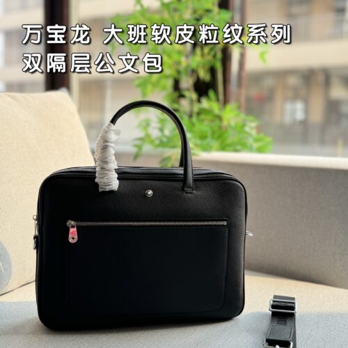 Cowhide 340
size：38×28
MONTBLANC Large Class Soft Leather Grain Series Double Layer briefcase and handbag
Cowhide material creates various visual effects
Business commuting men's briefcase
The capacity is also very large, it can hold files and com...