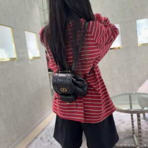 Dior's new backpack is really eye-catching and good-looking