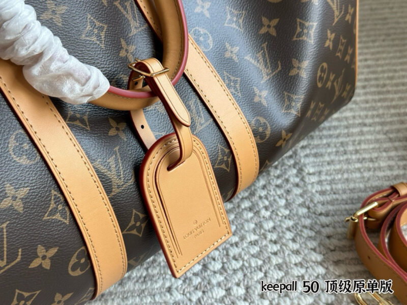 2fcbc3b7c5.jpg 295 without box
Size: 50cm
L family's old flower travel bag is out!
Keepall 50cm travel bag
Featuring a high aesthetic value and a retro artistic atmosphere~
Do we need 'it'.