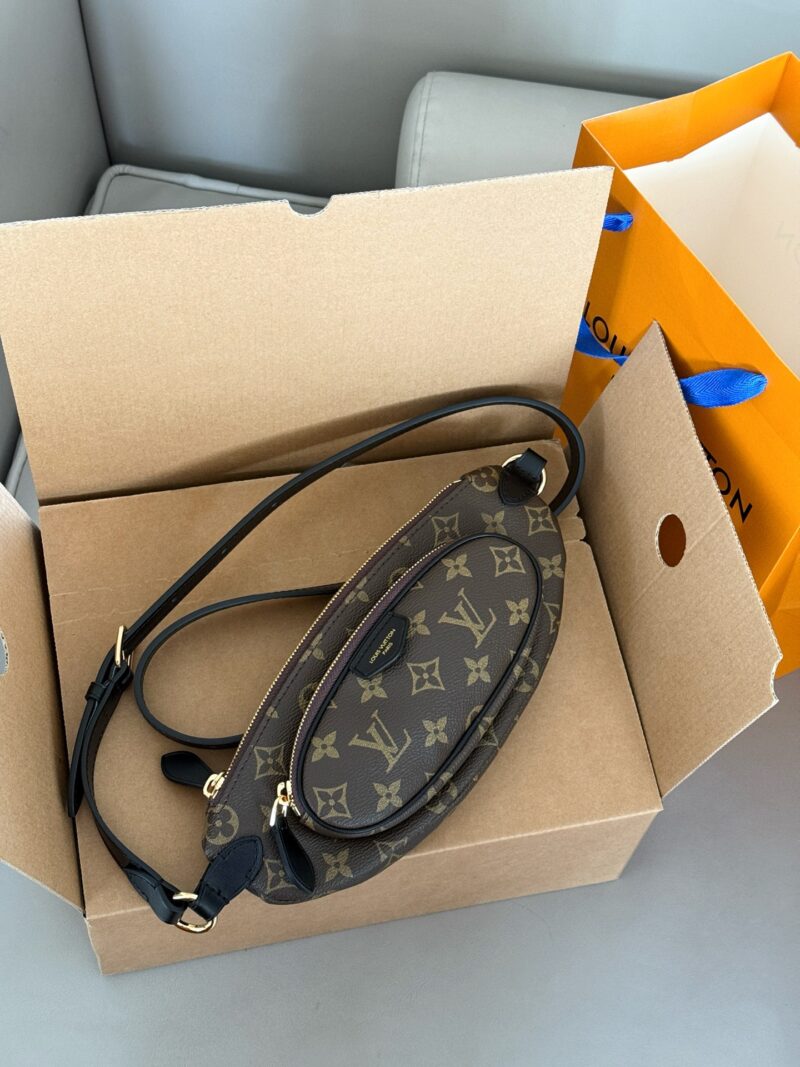 220 boxes
size：28*11.5cm
Keepit waist bag
The weight is almost negligible, so there will be no burden for running, exercising, or shopping!
It's super convenient to put AirPods in your big phone/front small bag!