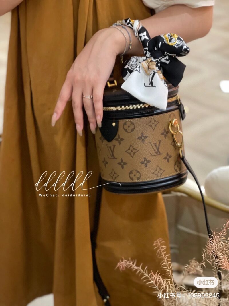 Classic Wealth Bucket LV Must Buy