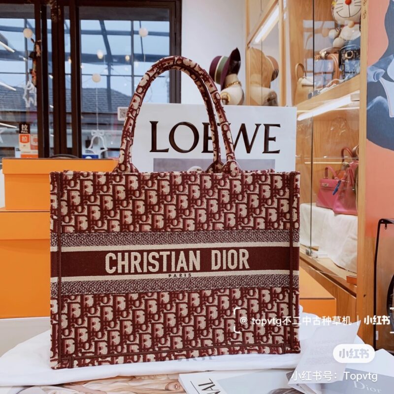 328261c8b4.jpg Dior wine red tote