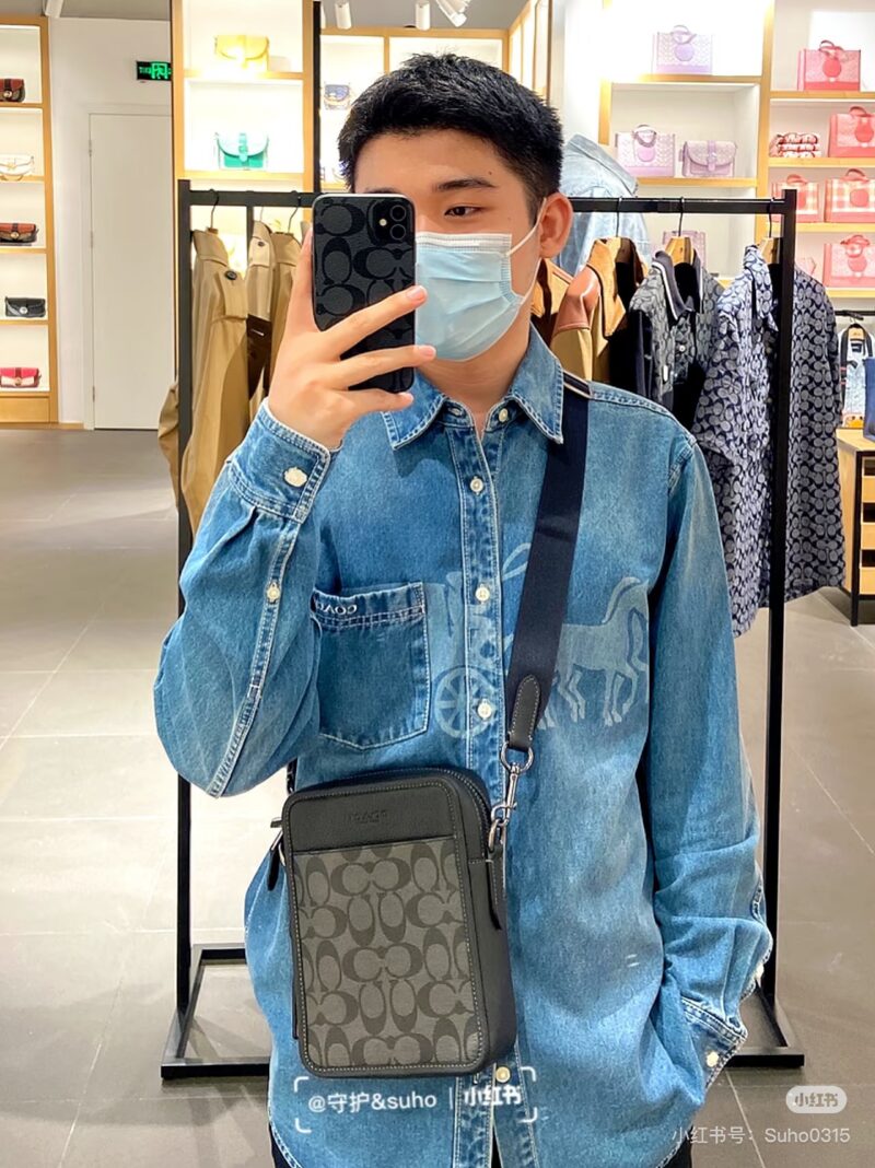 Coach Men's Mobile Phone Bag