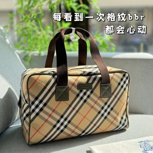 Color card ??
Burberry, Burberry plaid canvas airport bag, handbag, travel bag