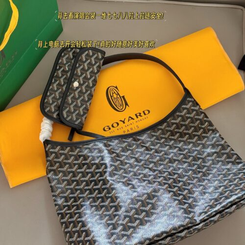 205 unboxed upgraded version
size：32*25cm
Goya's New Hobo Underarm Bag/
Summer dopamine! There are many colors!
Leather/leather/workmanship have all been upgraded!
From beginning to end, everything was booked by customers!
Hobo is perfect for commu...