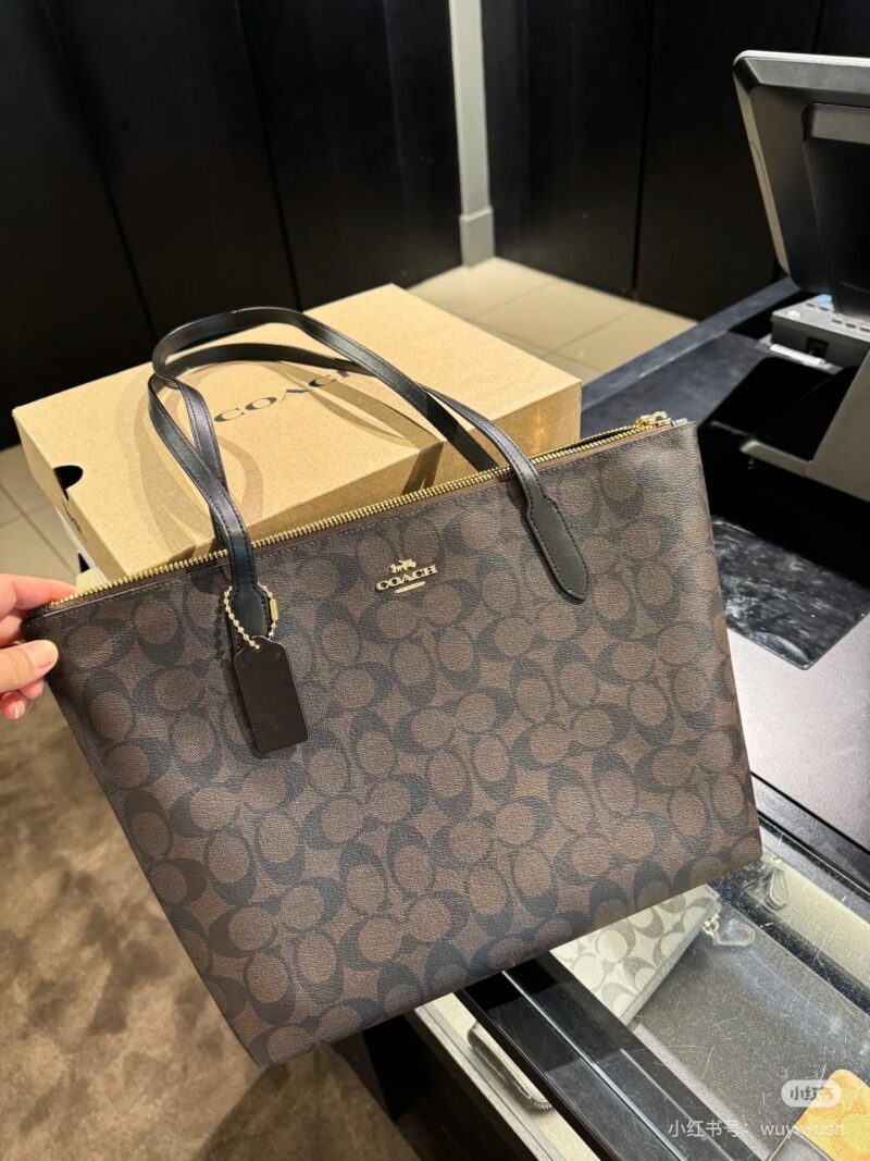Coach shopping bag