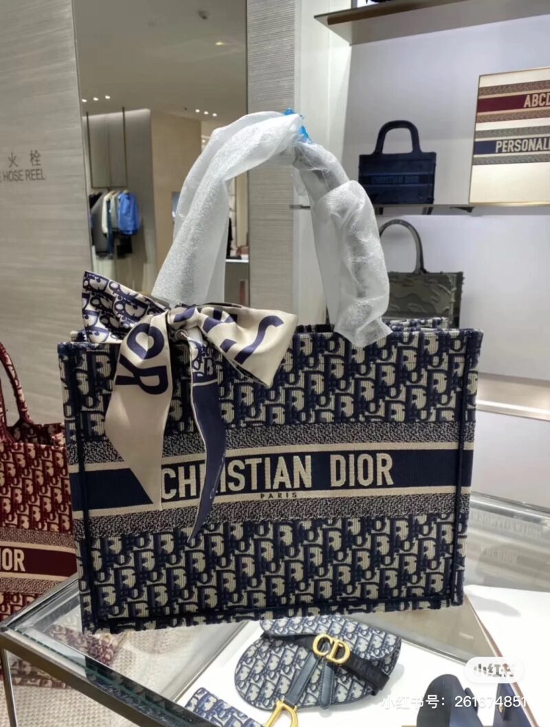 Diortote Old Flowers