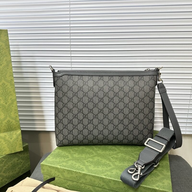 Dual use bag 726833 # gray series, original high quality, G Home continues to update color schemes, adding more exquisite tones. The new color scheme and color combination inject new ideas into the brand's iconic items, highlighting a modern style. T...