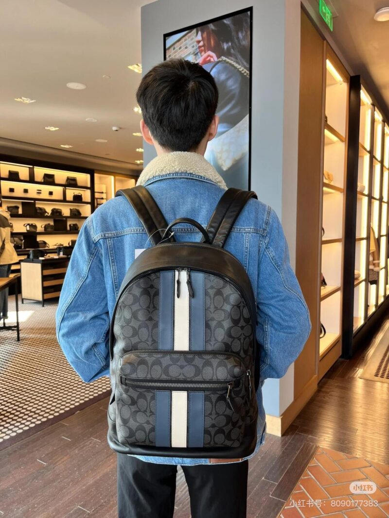 Coach men's backpack
A stylish and practical boyfriend backpack!
Selected bag styles | Beautiful styles | Adequate capacity | High cost-effectiveness
boy. I need a bag to package my computer and files for work